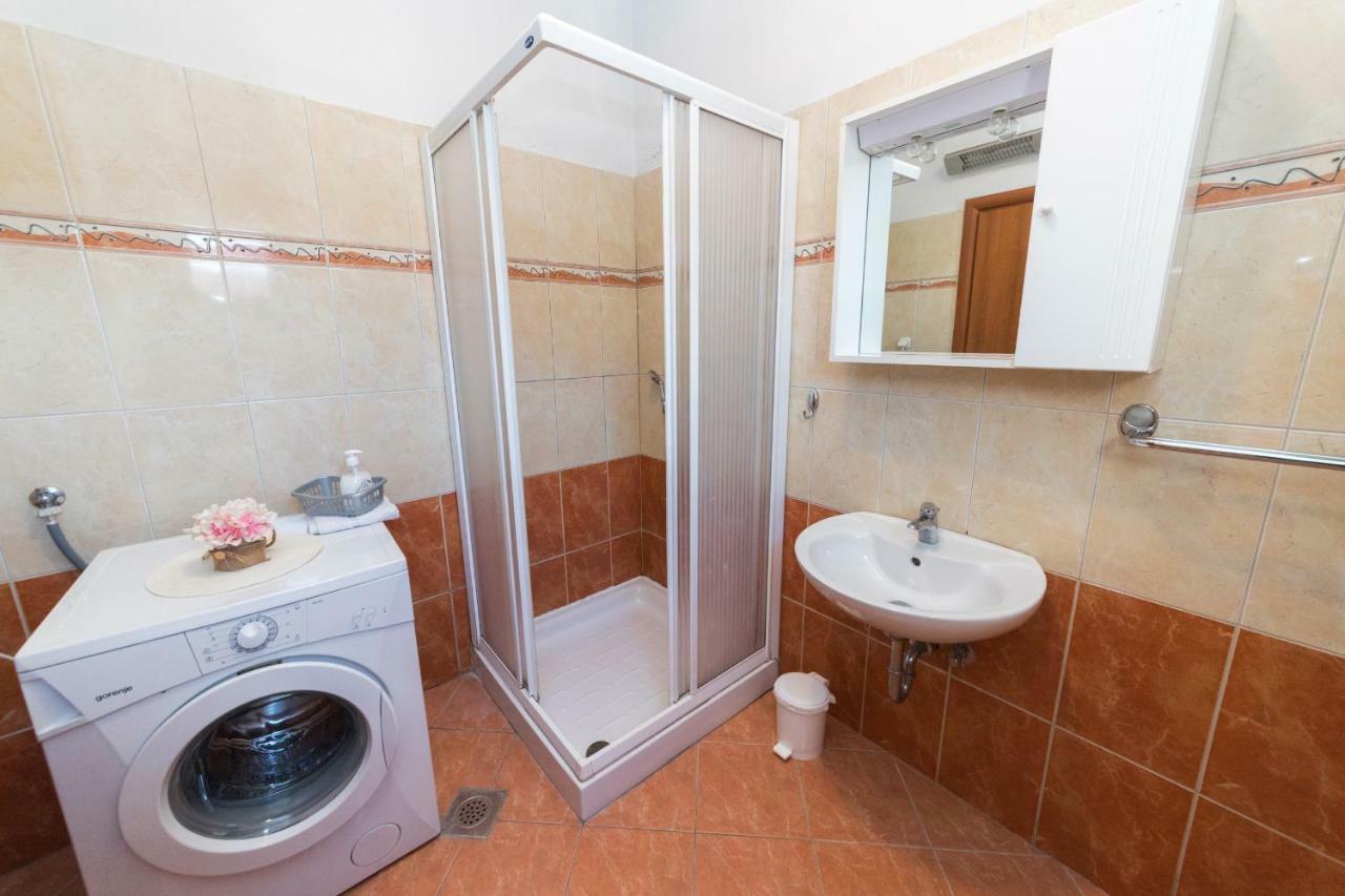 זאדאר Apartments Lili Family מראה חיצוני תמונה